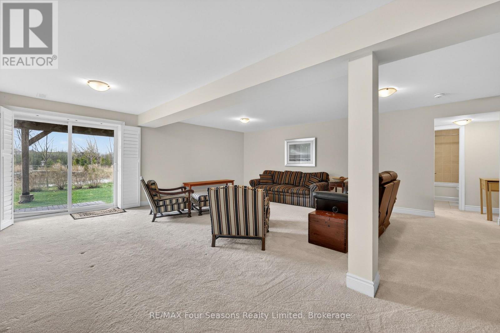 100 KARI CRESCENT - Image 26