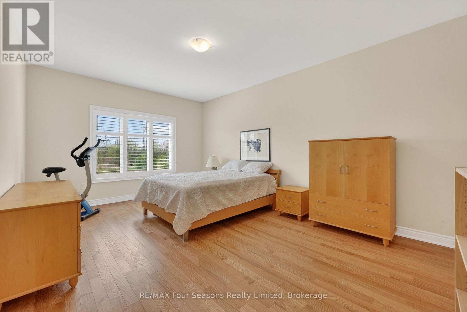 100 KARI CRESCENT - Image 4