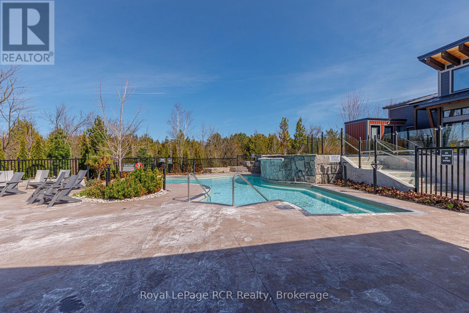 #102 11 BECKWITH LANE - 17