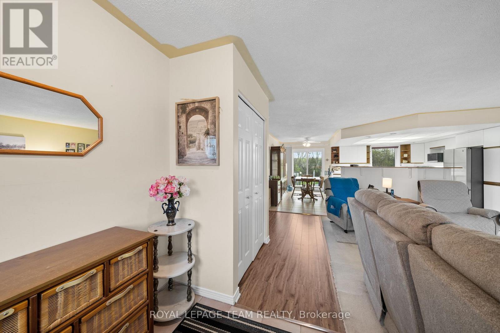 134 TOROK DRIVE - 5