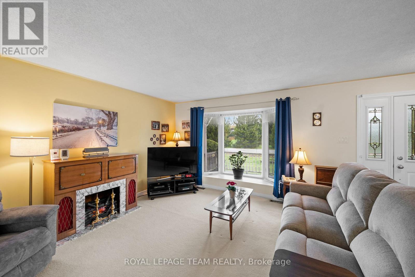 134 TOROK DRIVE - 7