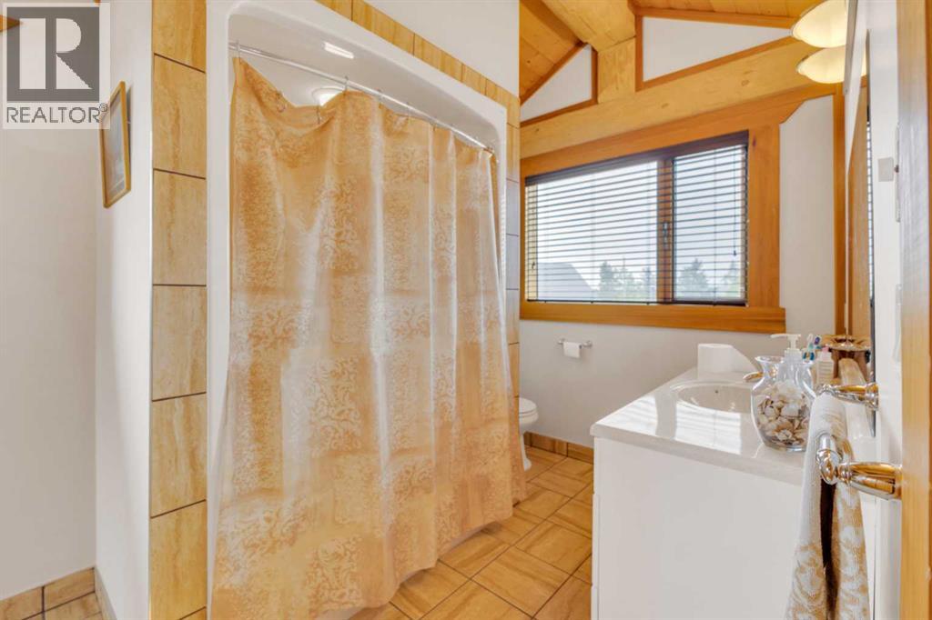 8 Oliver Avenue - 42