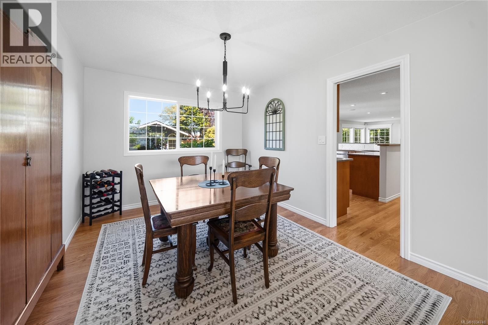 6258 McRobb Ave - 4