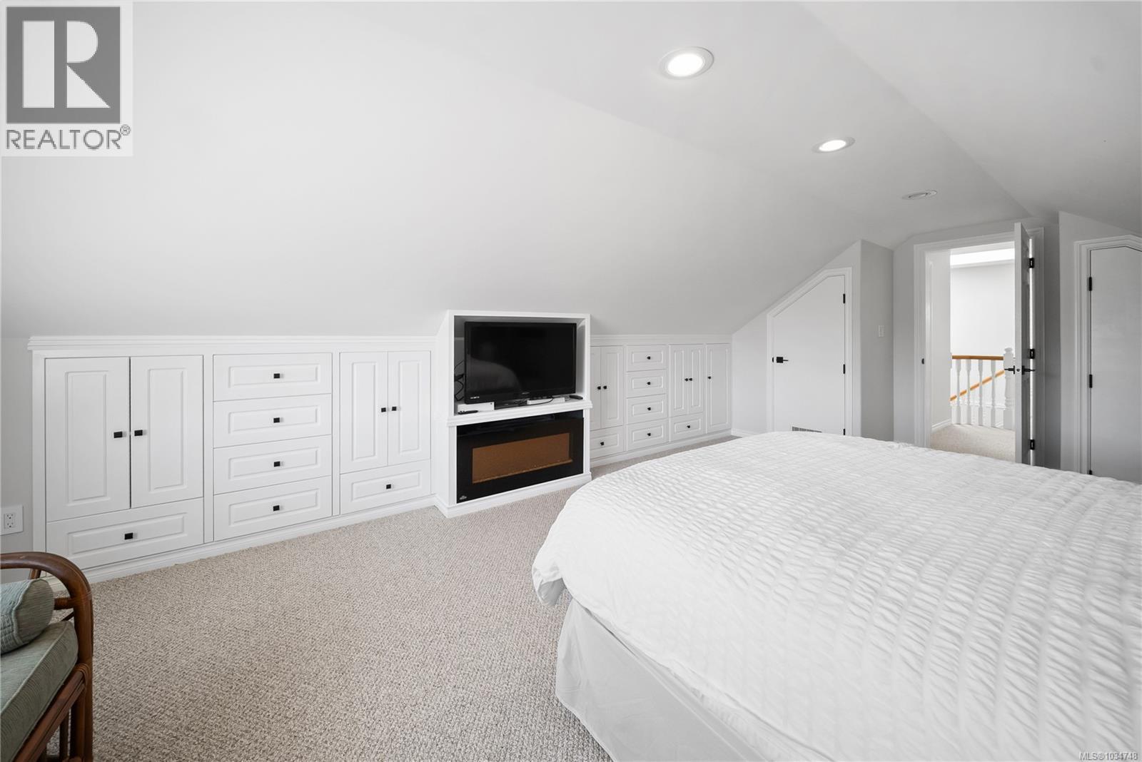 6258 McRobb Ave - 30