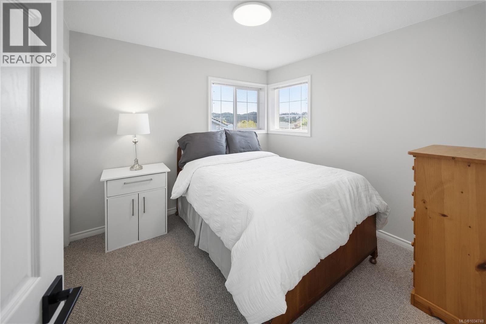 6258 McRobb Ave - 27