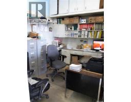 314 1st Avenue W, Leader, SK S0N1H0 Photo 12