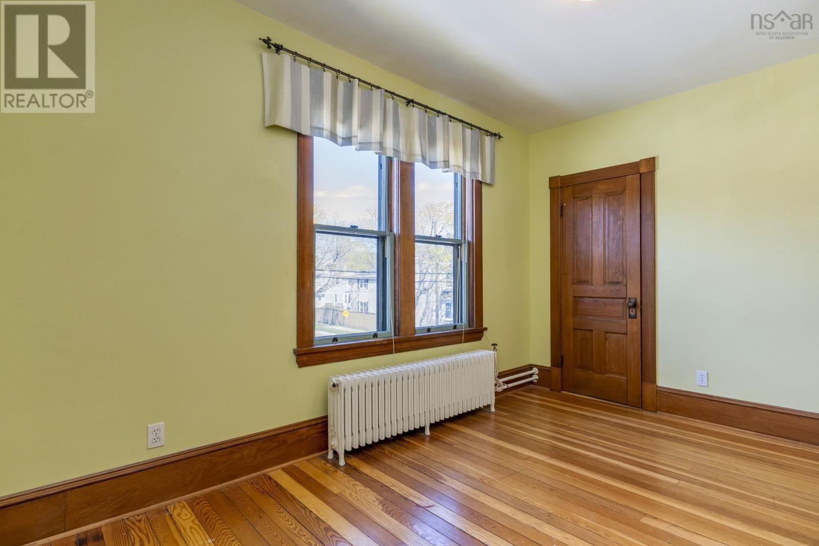 Property 31 of 47 of 2550 Dublin Street
