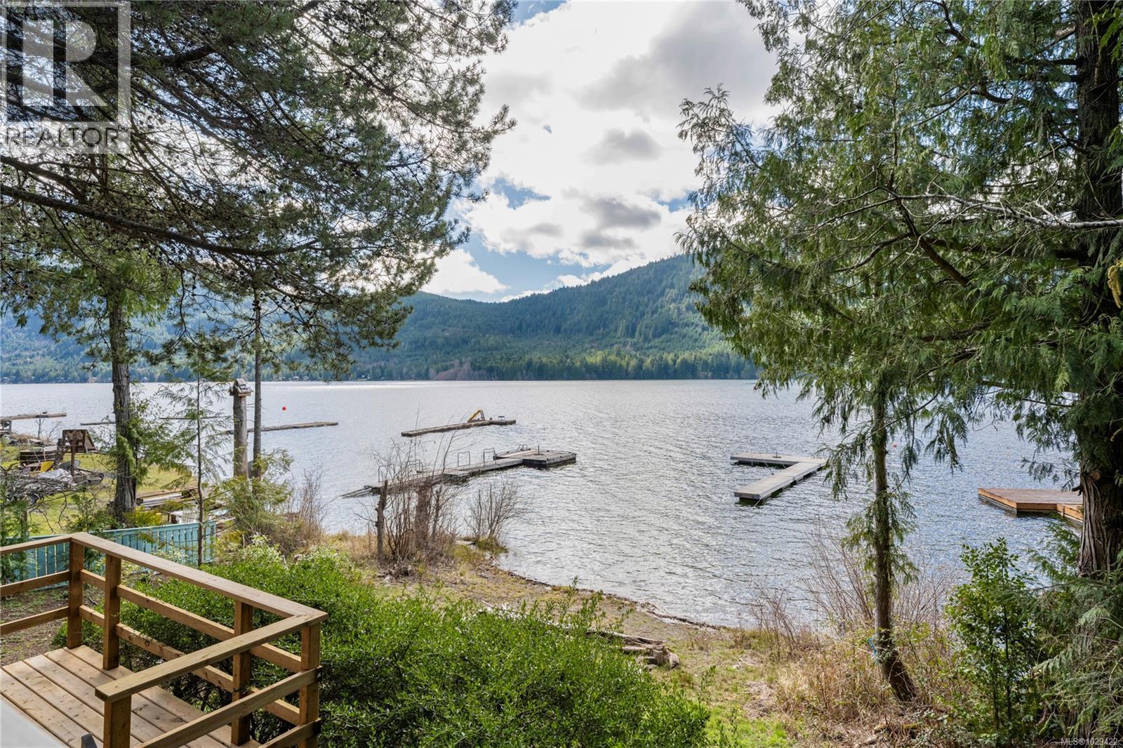 3470 Horne Lake Caves Rd - 35