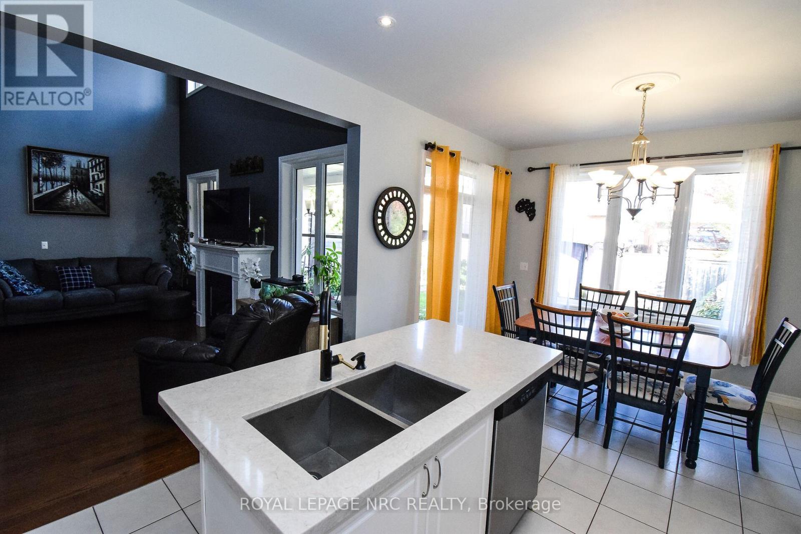 4343 CHEMONDA STREET - 14