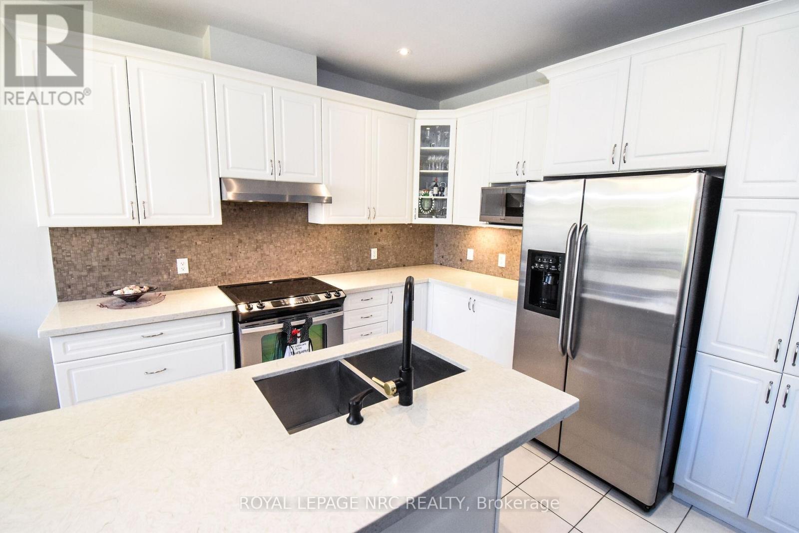 4343 CHEMONDA STREET - 18