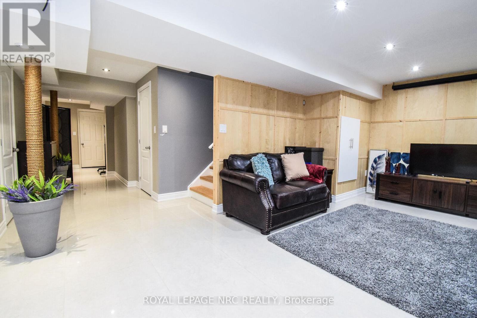 4343 CHEMONDA STREET - 36