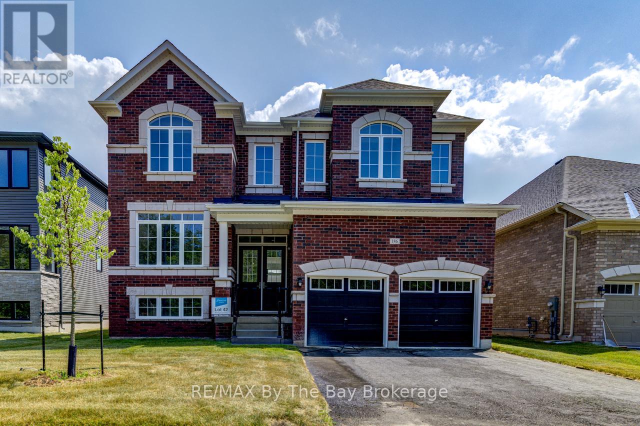 186 MAPLESIDE DRIVE - 1