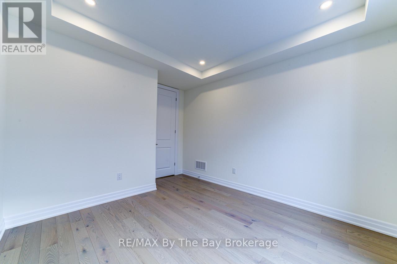 186 MAPLESIDE DRIVE - 18