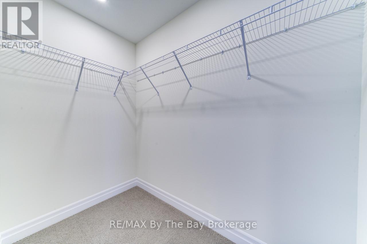 186 MAPLESIDE DRIVE - 34