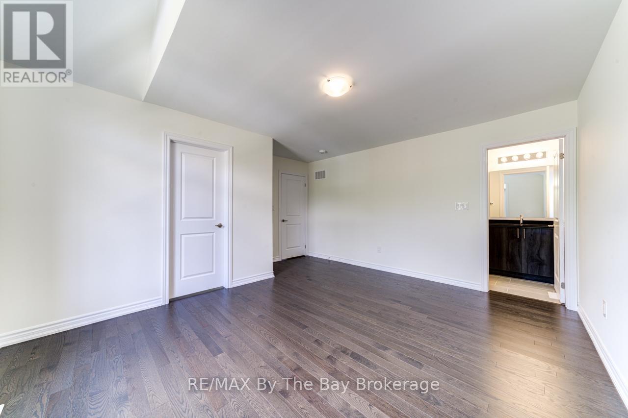 174 MAPLESIDE DRIVE - 36