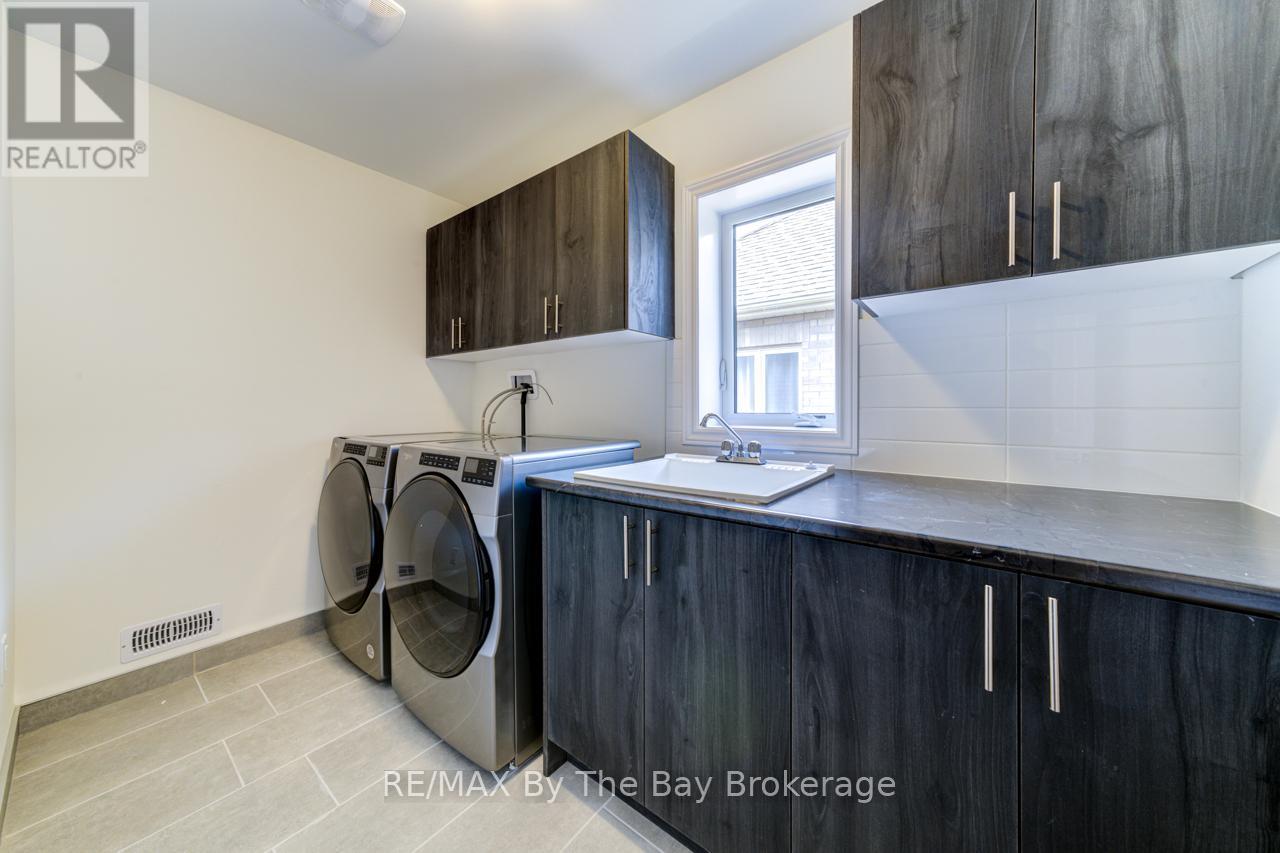 174 MAPLESIDE DRIVE - 39