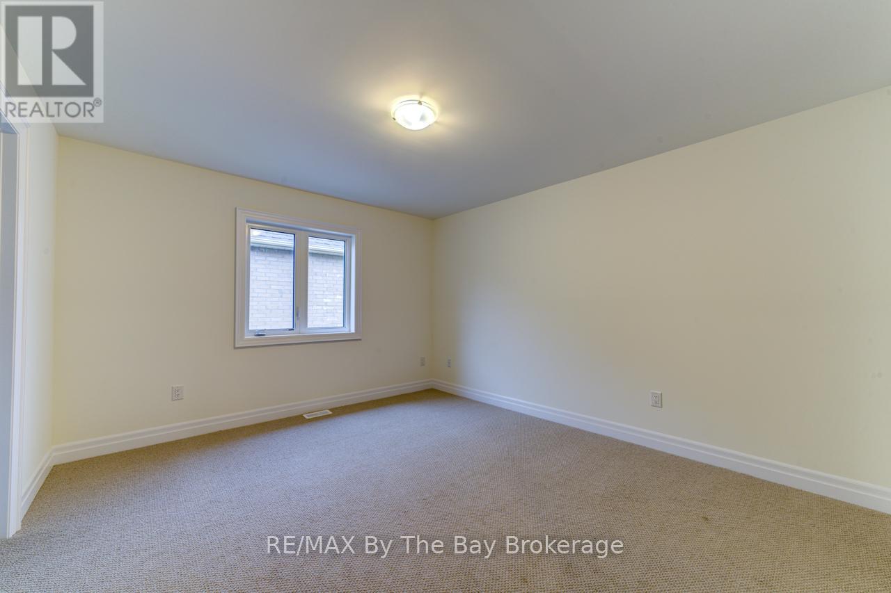 182 MAPLESIDE DRIVE - 27