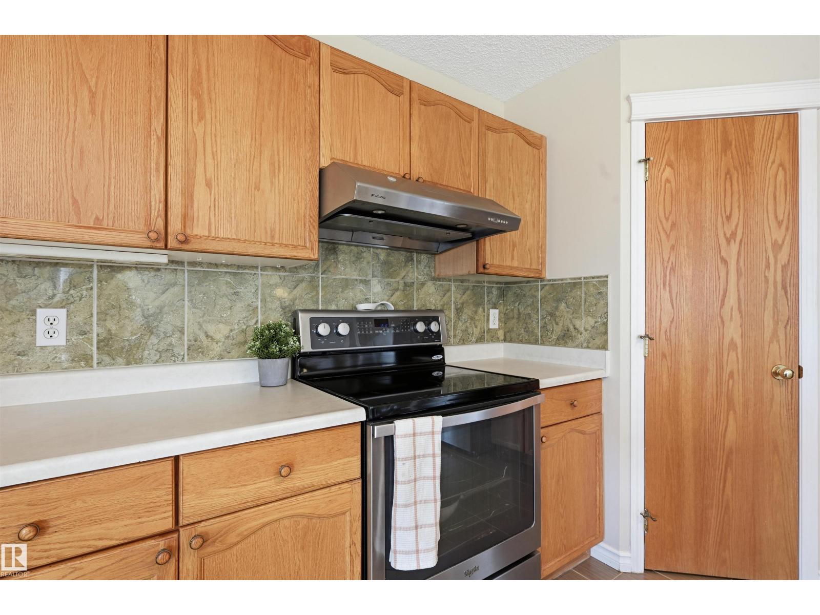 4831 147 AV NW - 14