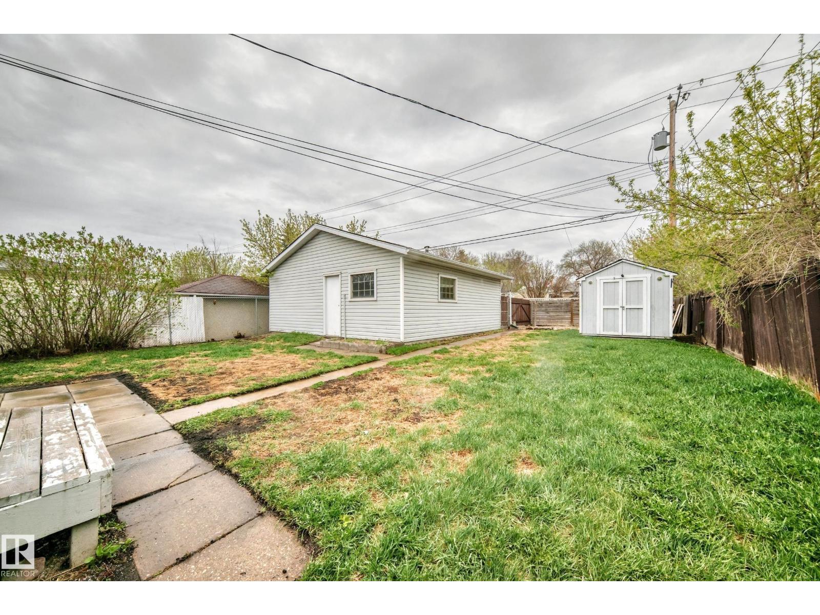 12030 48 ST NW - 36