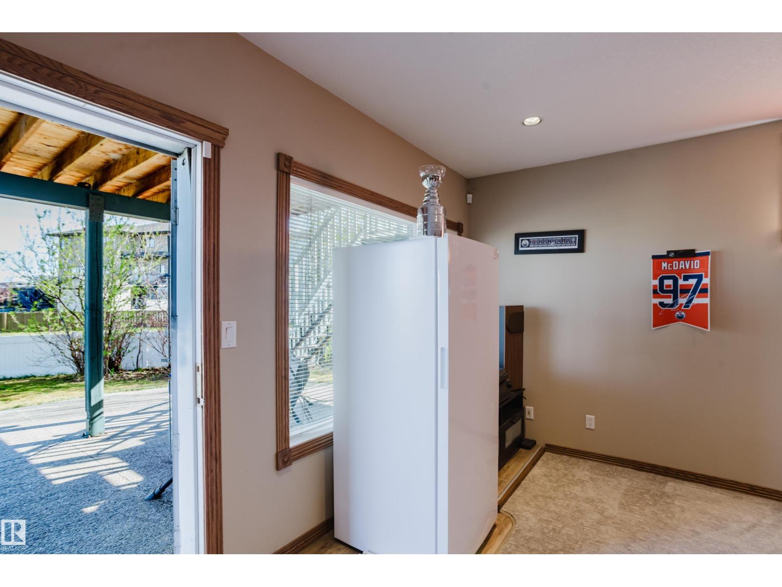 16620 81 ST NW - 58