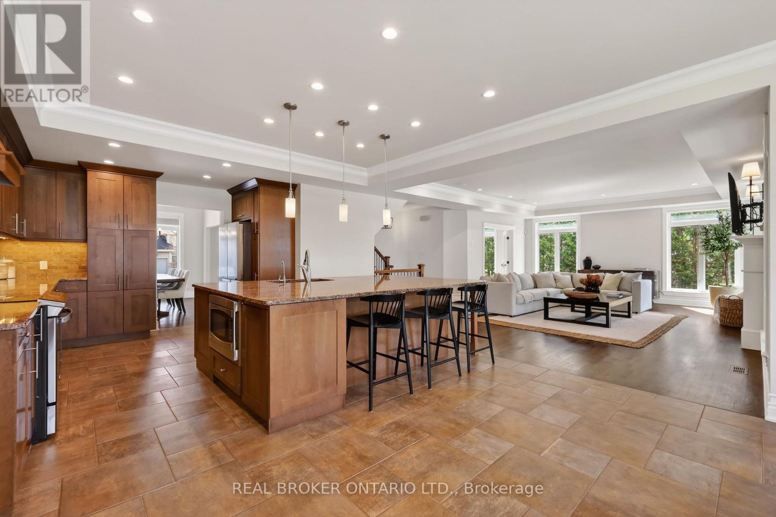 465 LOCKMASTER CRESCENT - 11