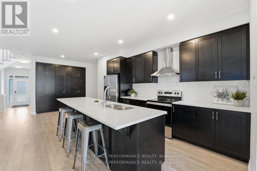 162 LUMEN PLACE - 11