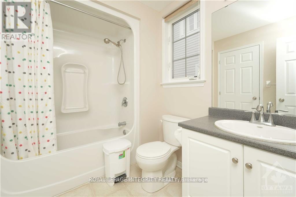 6 Bed, 4 Bath House for Rent in Ottawa – 404 KILMARNOCK WAY, Ottawa – MLS# X13131478 - Image 16