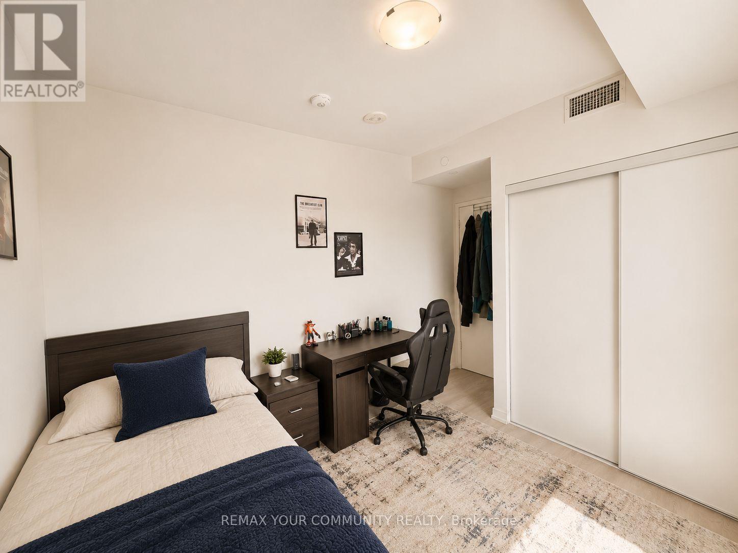 #202W 3 ROSEWATER STREET - 11