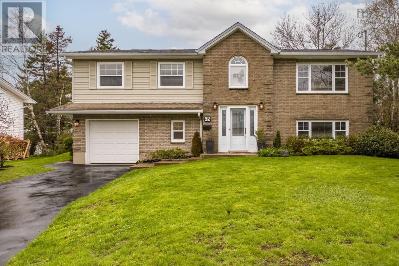 Property photo of 52 Madison Drive