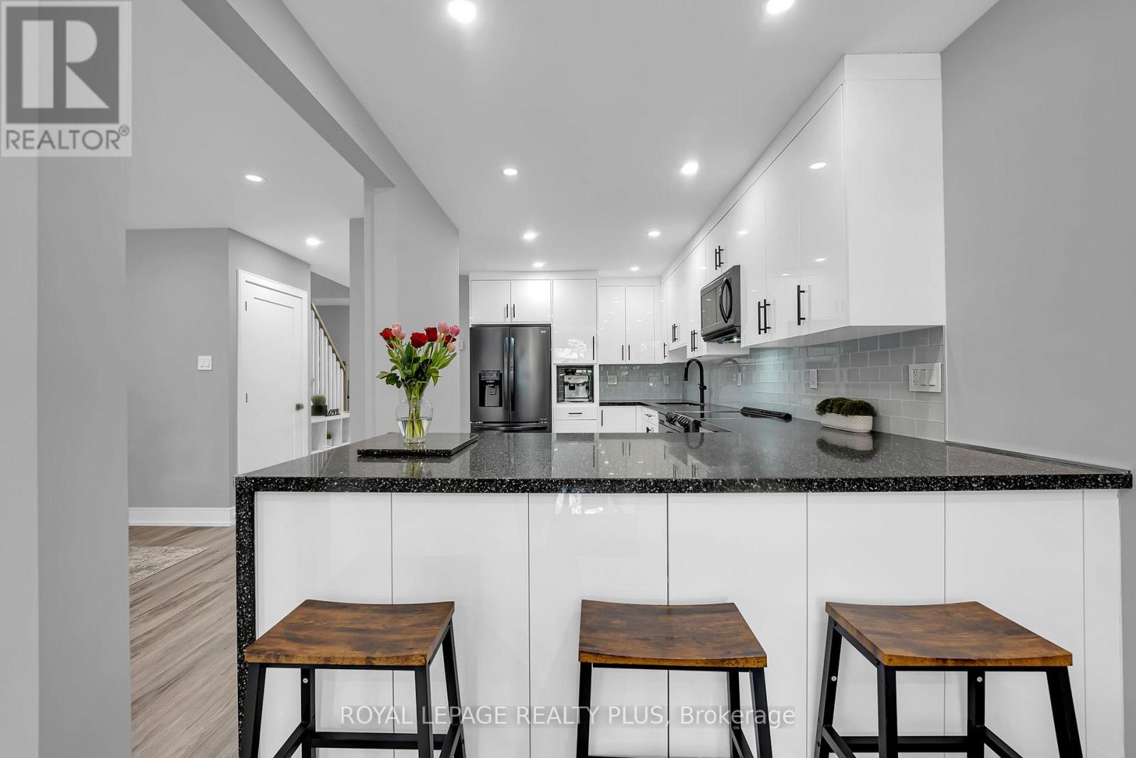 #39 1755 RATHBURN ROAD E - 15