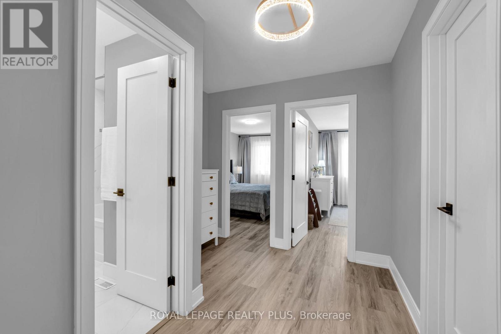 #39 1755 RATHBURN ROAD E - 26