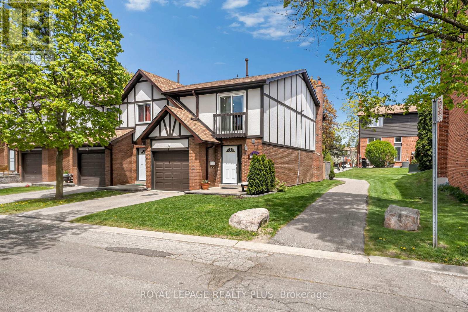 #39 1755 RATHBURN ROAD E - 3