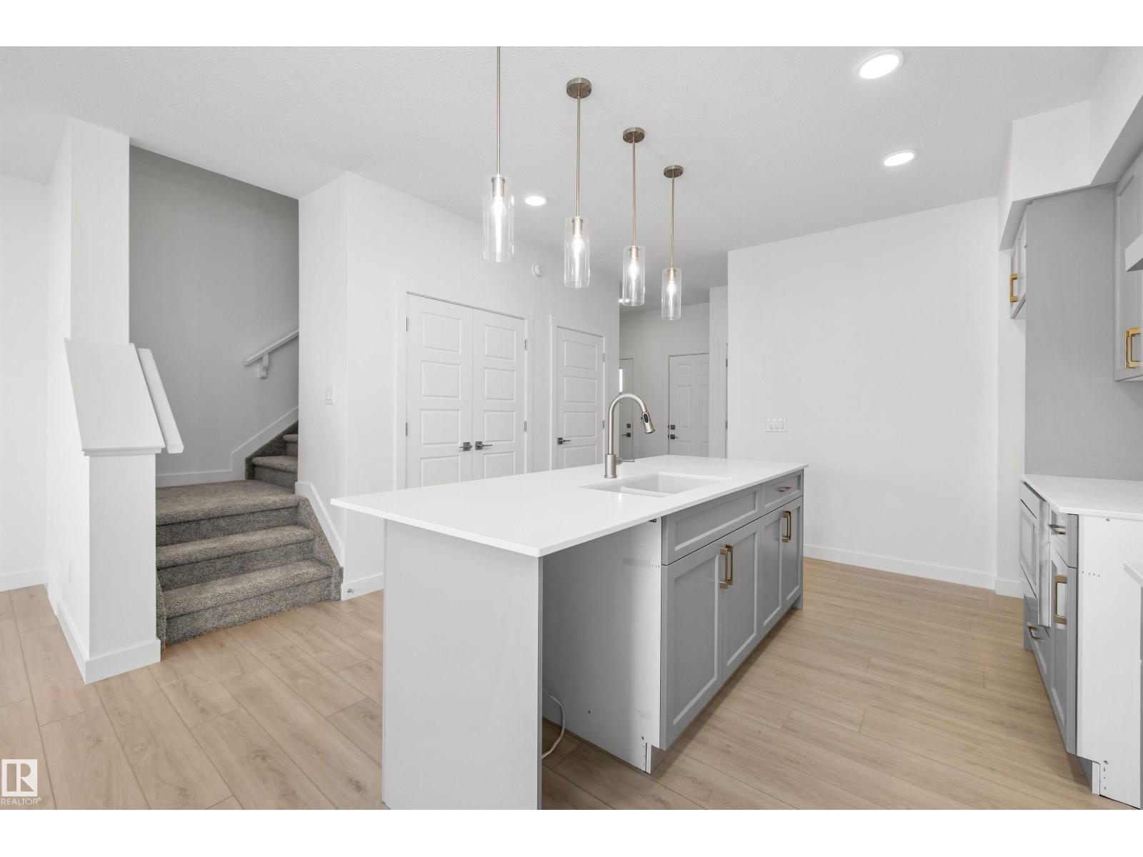1044 CRISTALL CR SW - 9