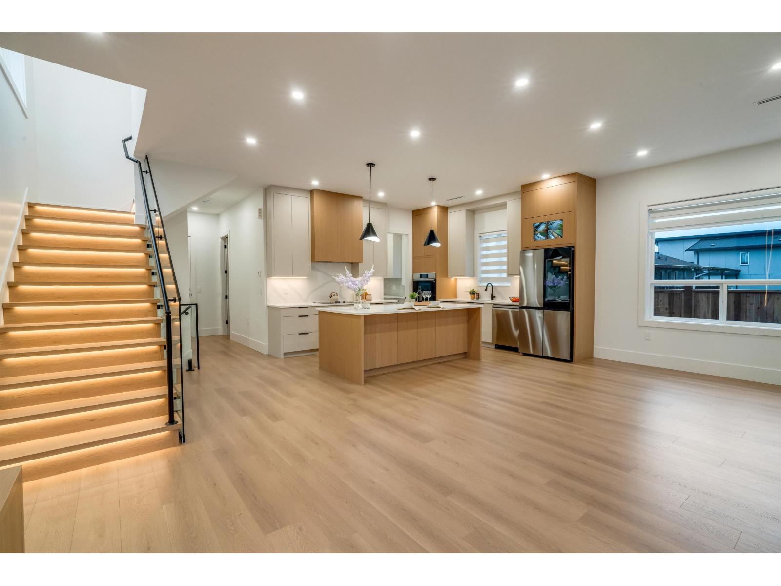 11772 92 Avenue - main photo