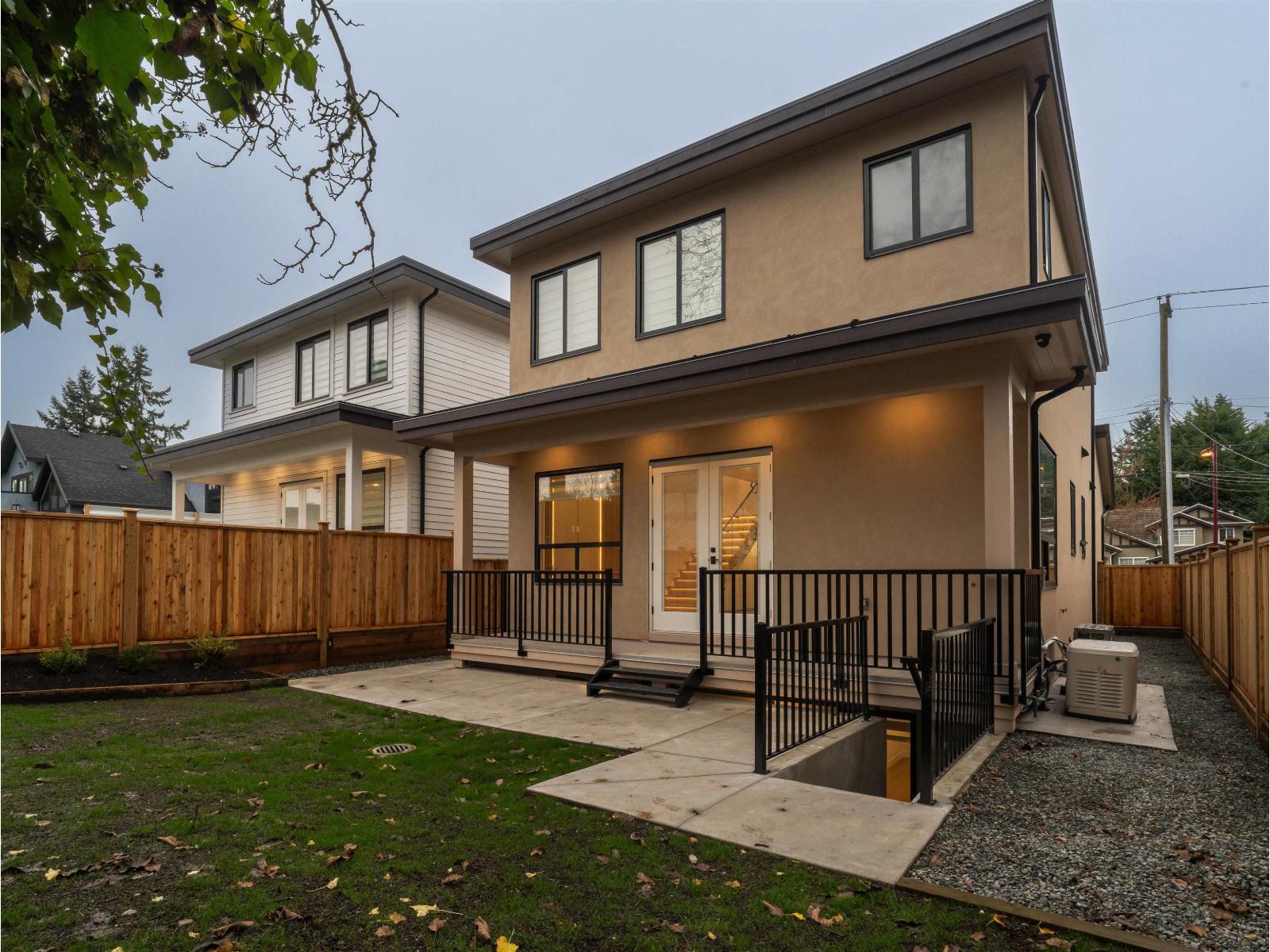 11772 92 AVENUE, Delta