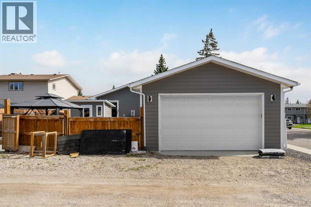 119 Silvercreek Close NW - 36