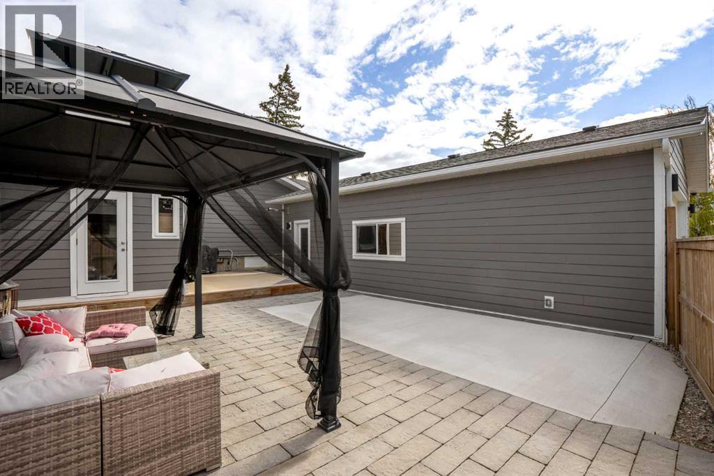 119 Silvercreek Close NW - 38