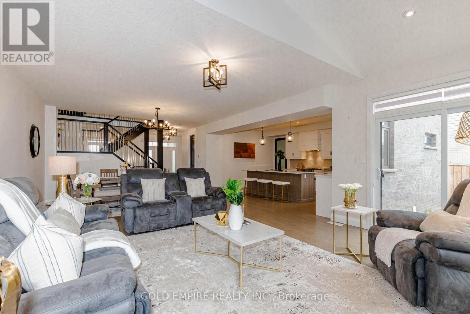4091 CAMPBELL STREET N - 13