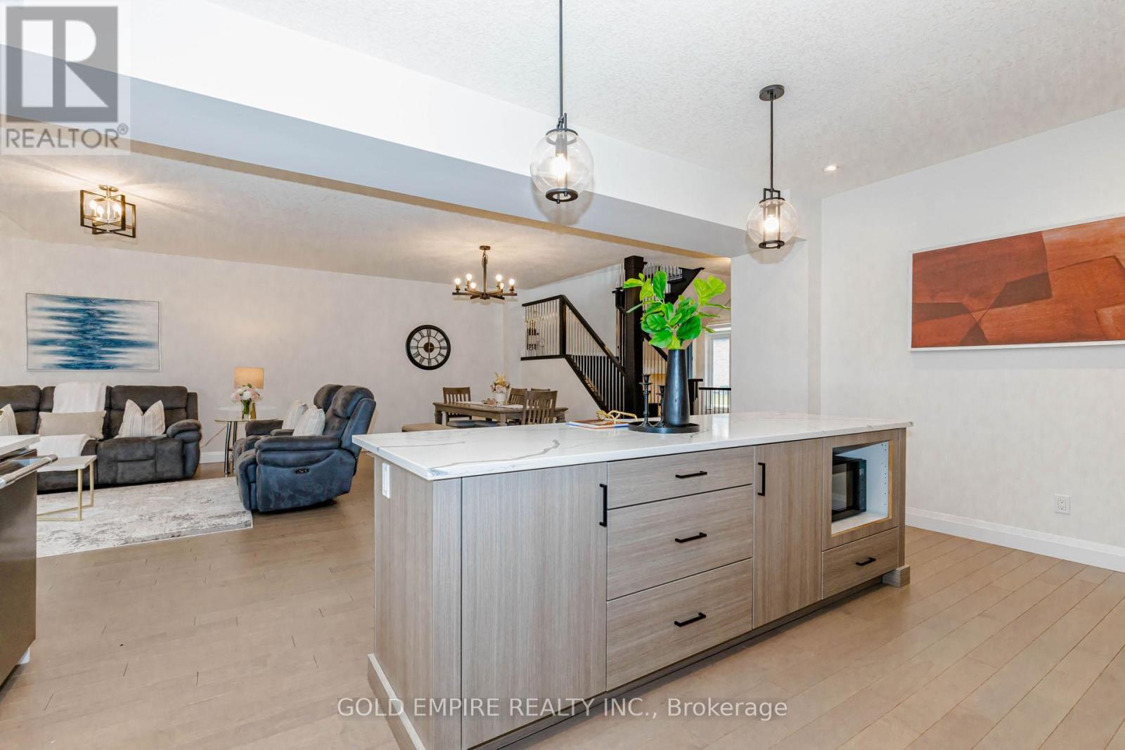 4091 CAMPBELL STREET N - 21
