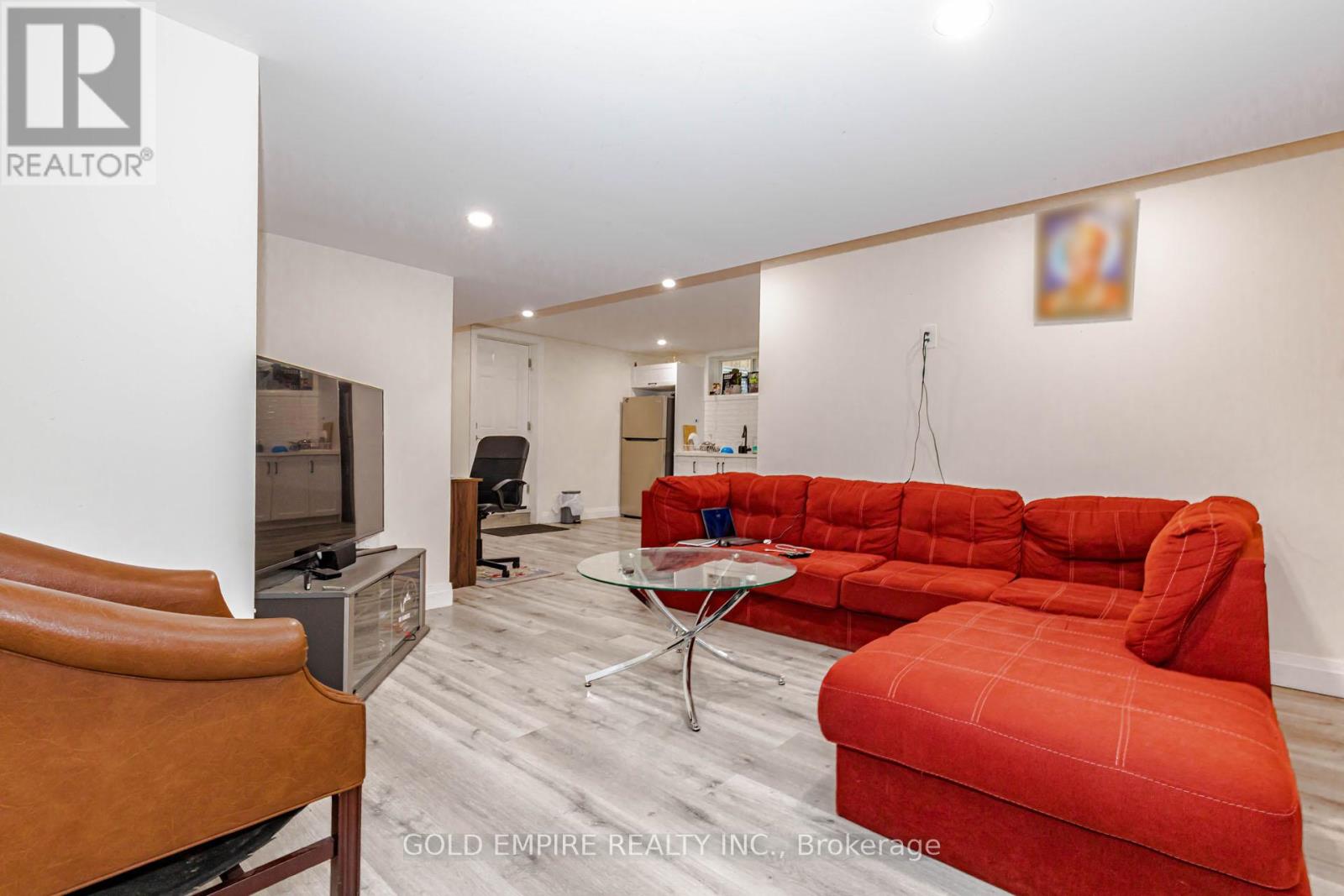 4091 CAMPBELL STREET N - 39
