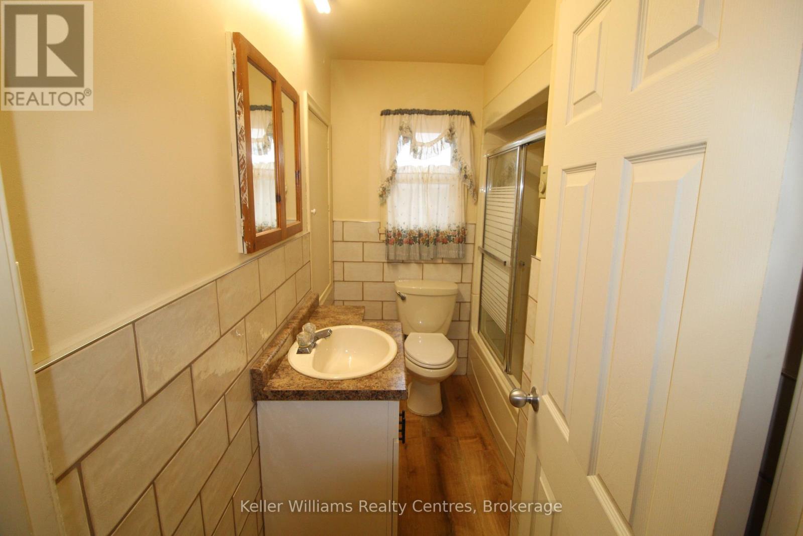 854 GREY ROAD 28 - 17