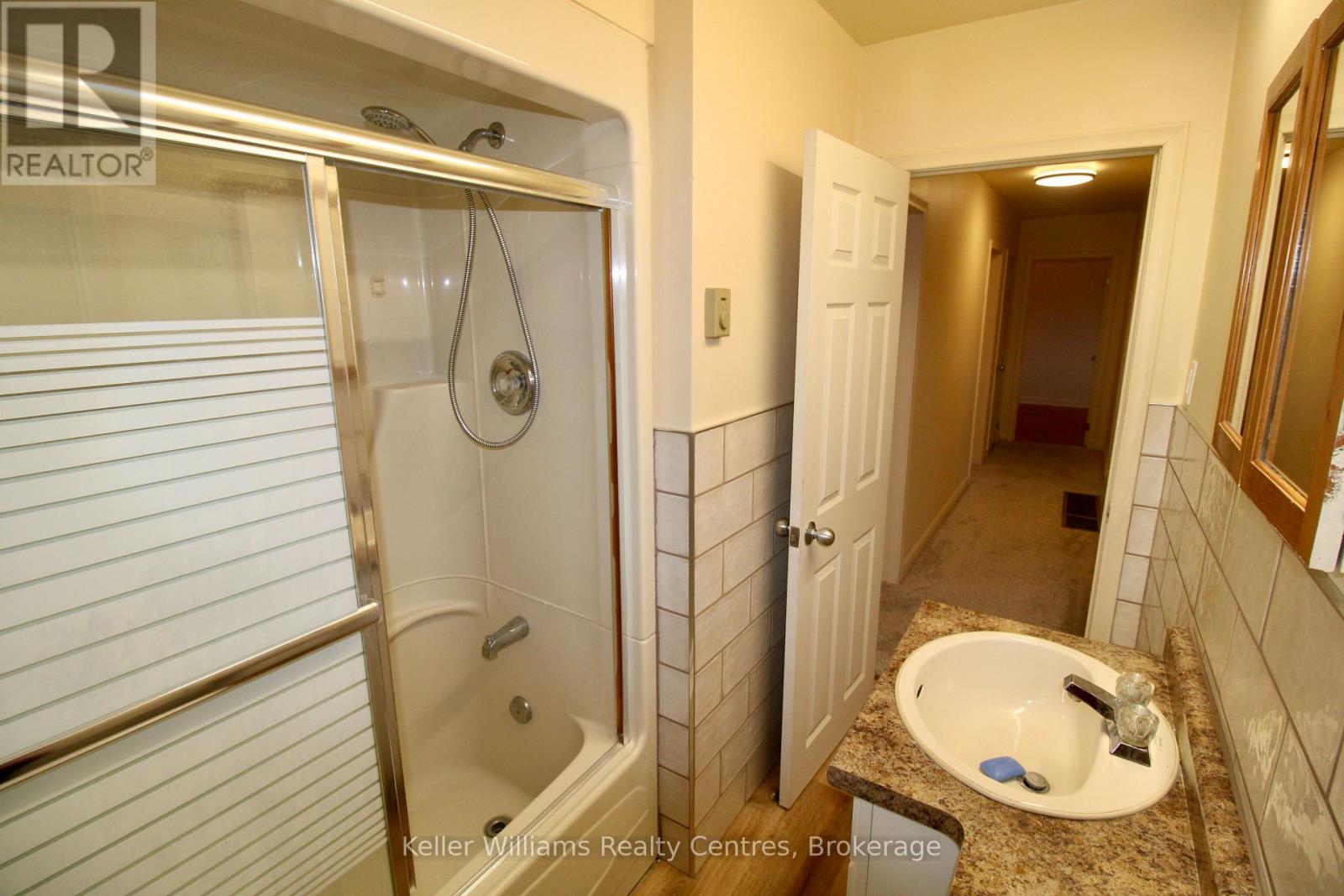 854 GREY ROAD 28 - 18