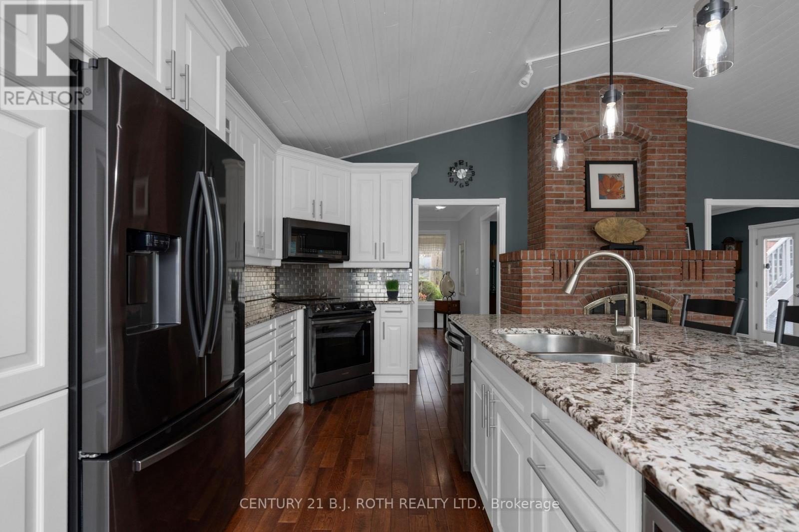 4486 FERN RESORT ROAD - 16