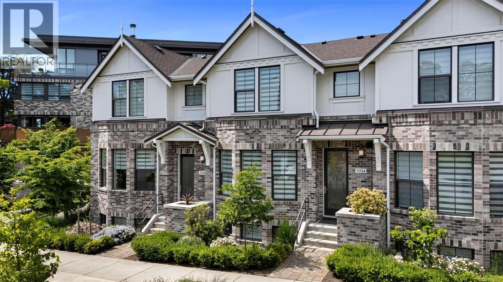 1034 Pentrelew Pl - 1