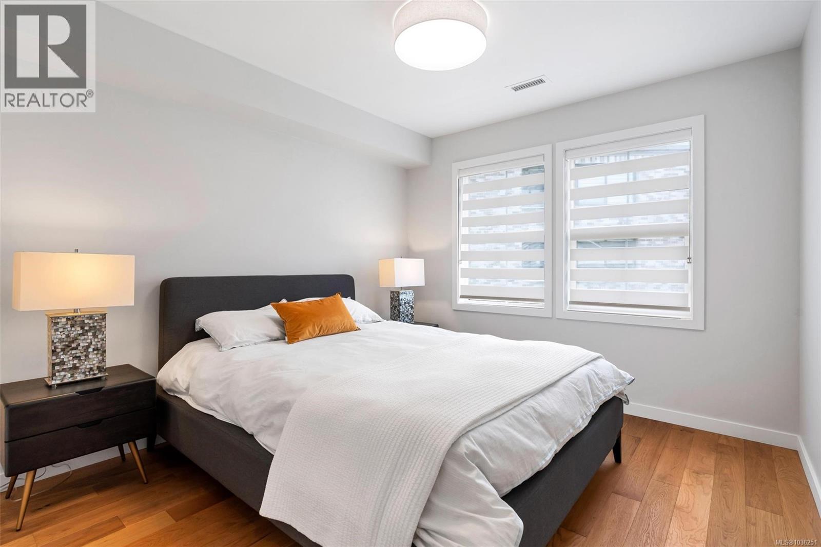 1034 Pentrelew Pl - 37