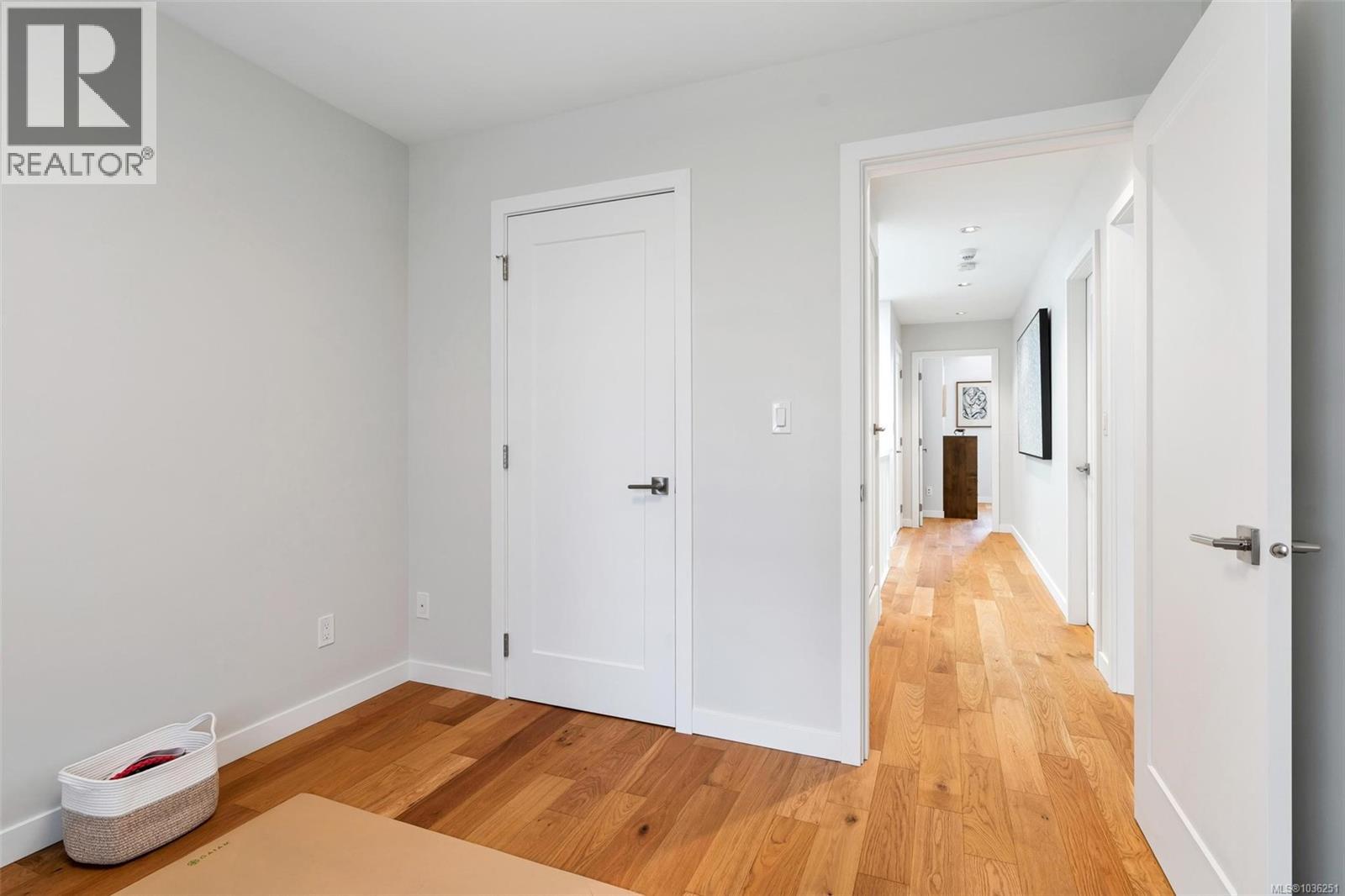 1034 Pentrelew Pl - 40