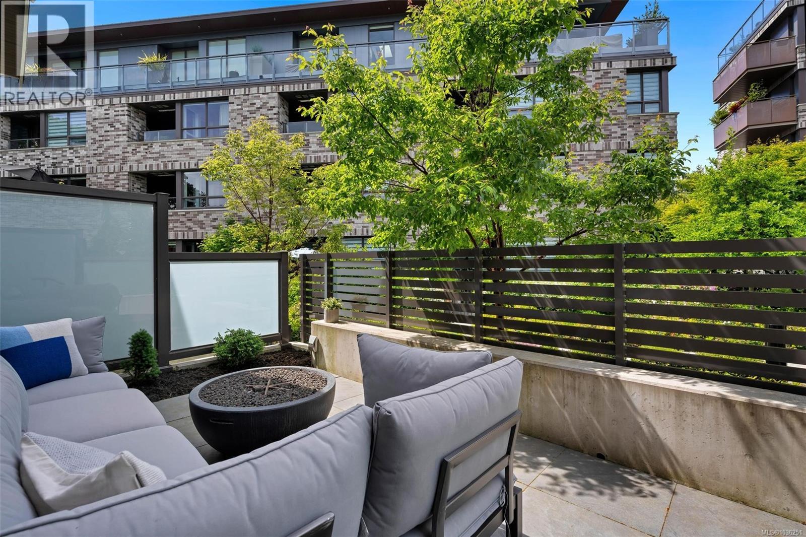 1034 Pentrelew Pl - 56
