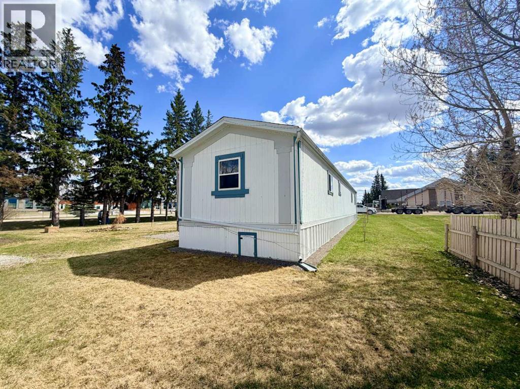 106 3 Avenue — photo 40