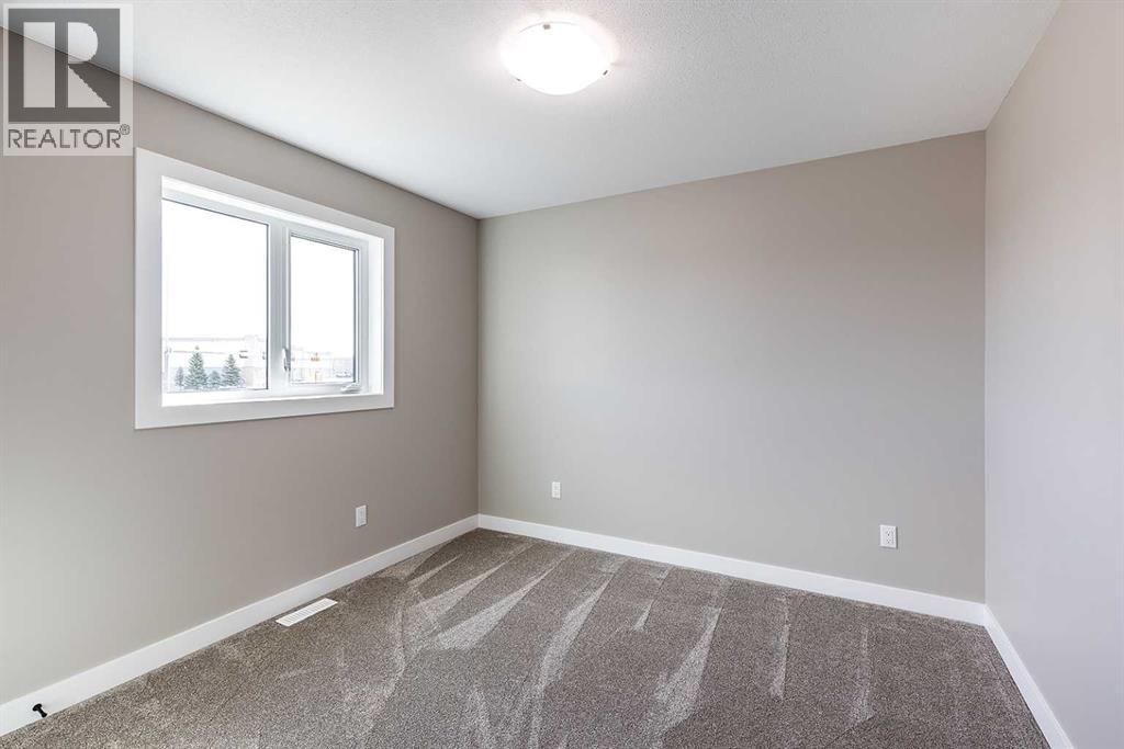 156 Somerset Way SE - 21