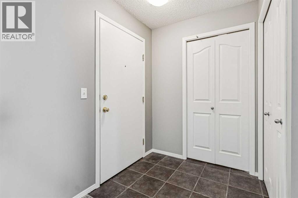 #2211 2371 Eversyde Avenue SW - 16